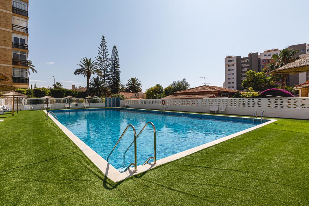 Regina In Playa San Juan With Ac And Pool Alicante